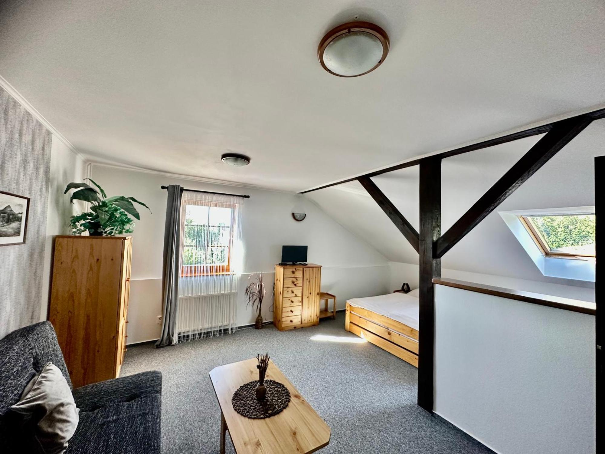 Pod Klicem Hotel Svor Екстериор снимка