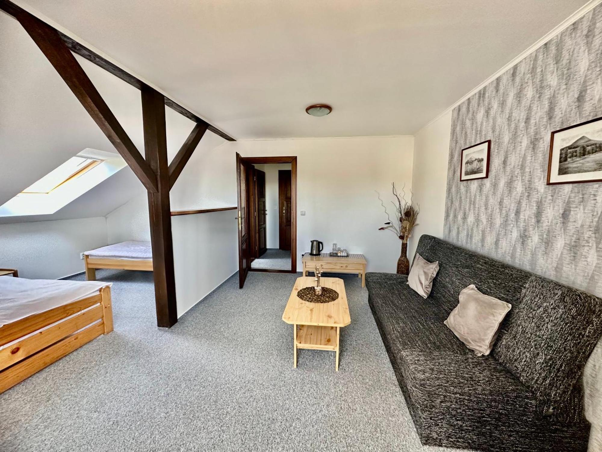 Pod Klicem Hotel Svor Екстериор снимка